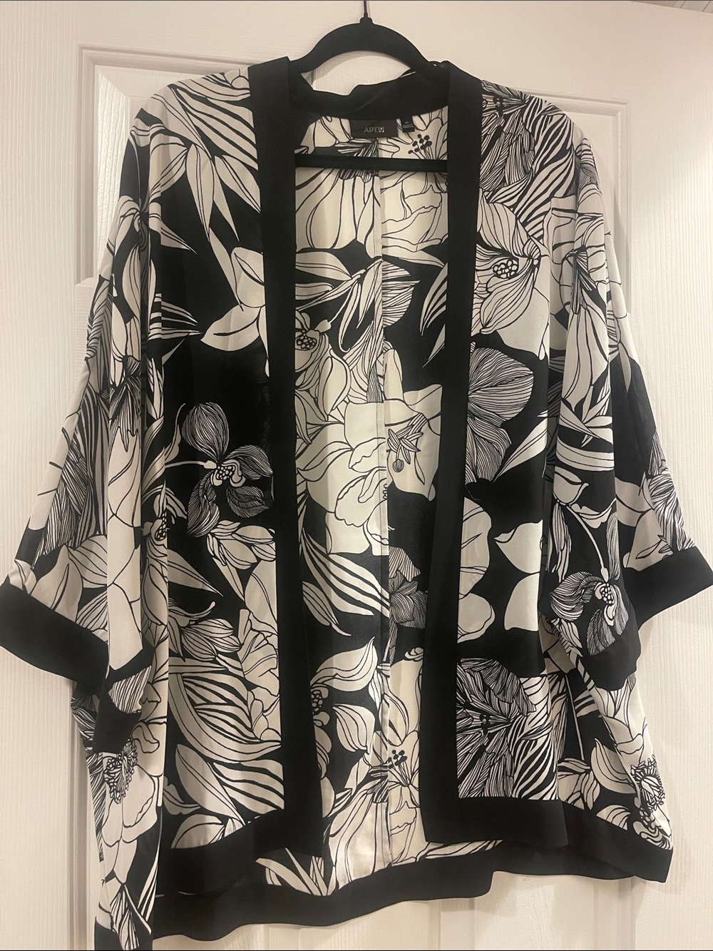Black & White Floral Kimono Cardigan